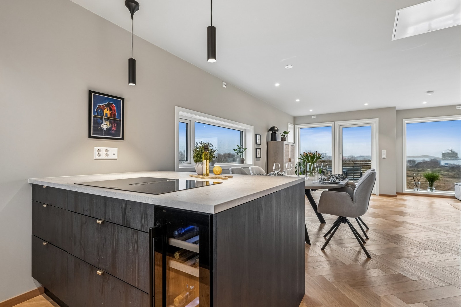 Fine utsiktsforhold fra denne etasjen. Galleribilde