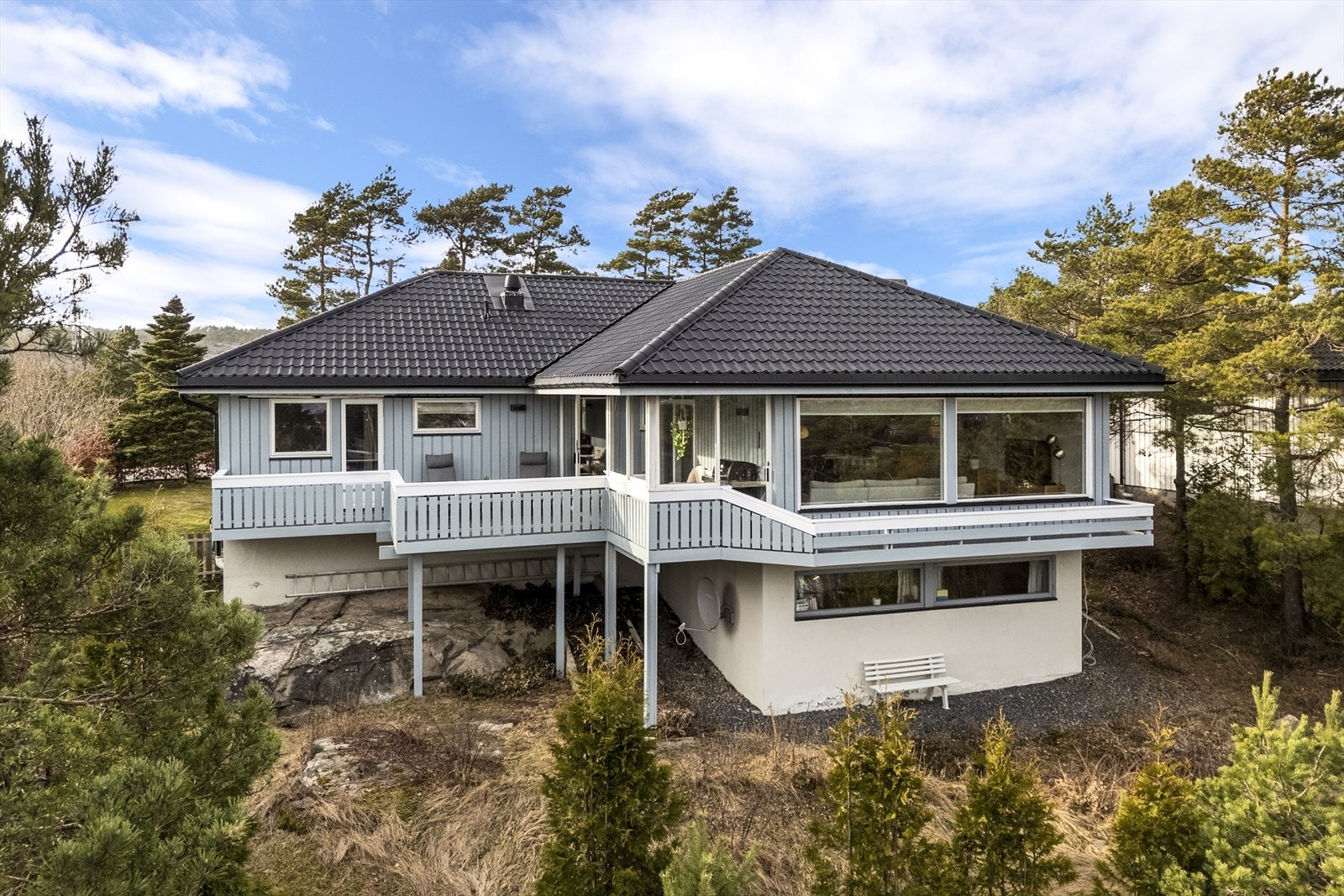 Det er behov for noe oppgradering, men den har potensial til å bli et moderne og innbydende hjem. Galleribilde