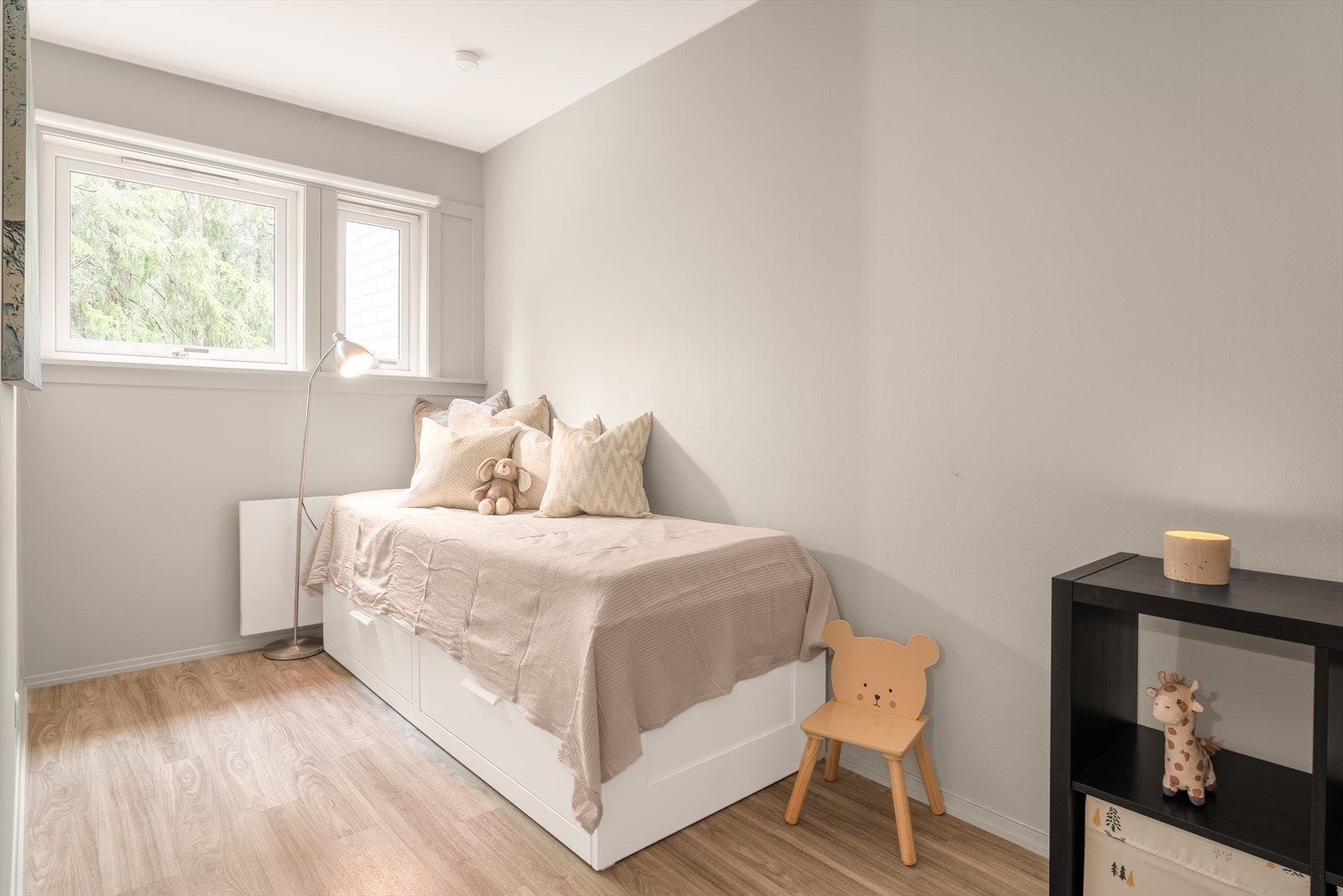 Dette er også et godt soverom med plass til både seng, pult eller kommode. Galleribilde