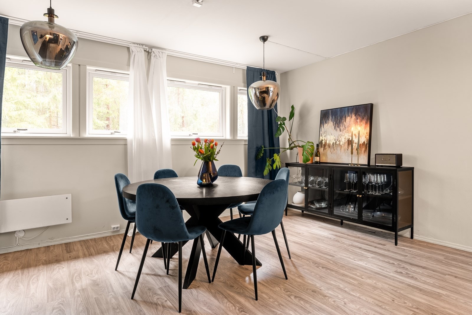 Her kan dere invitere venner og familie til hyggelige lag! Galleribilde