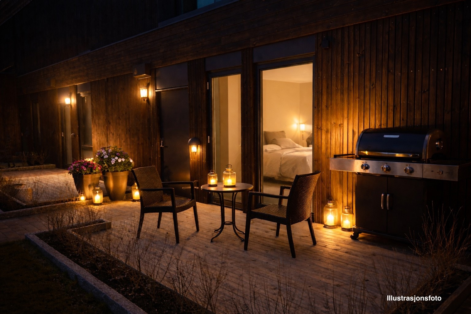 Illustrasjonsfoto - uteplass ved inngangen Galleribilde