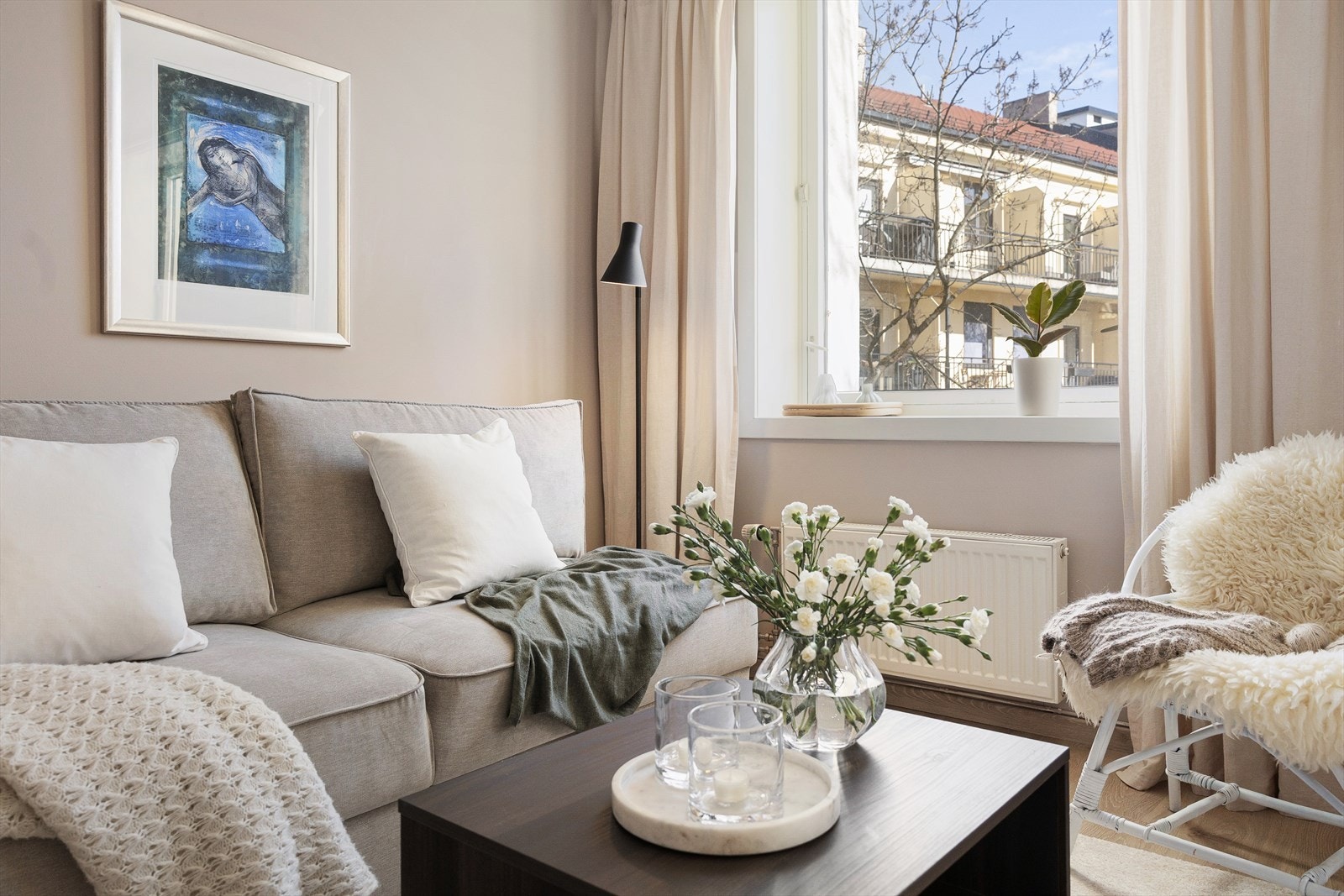 Lave felleskostnader som inkluderer varmtvann, fyring og internett. Galleribilde