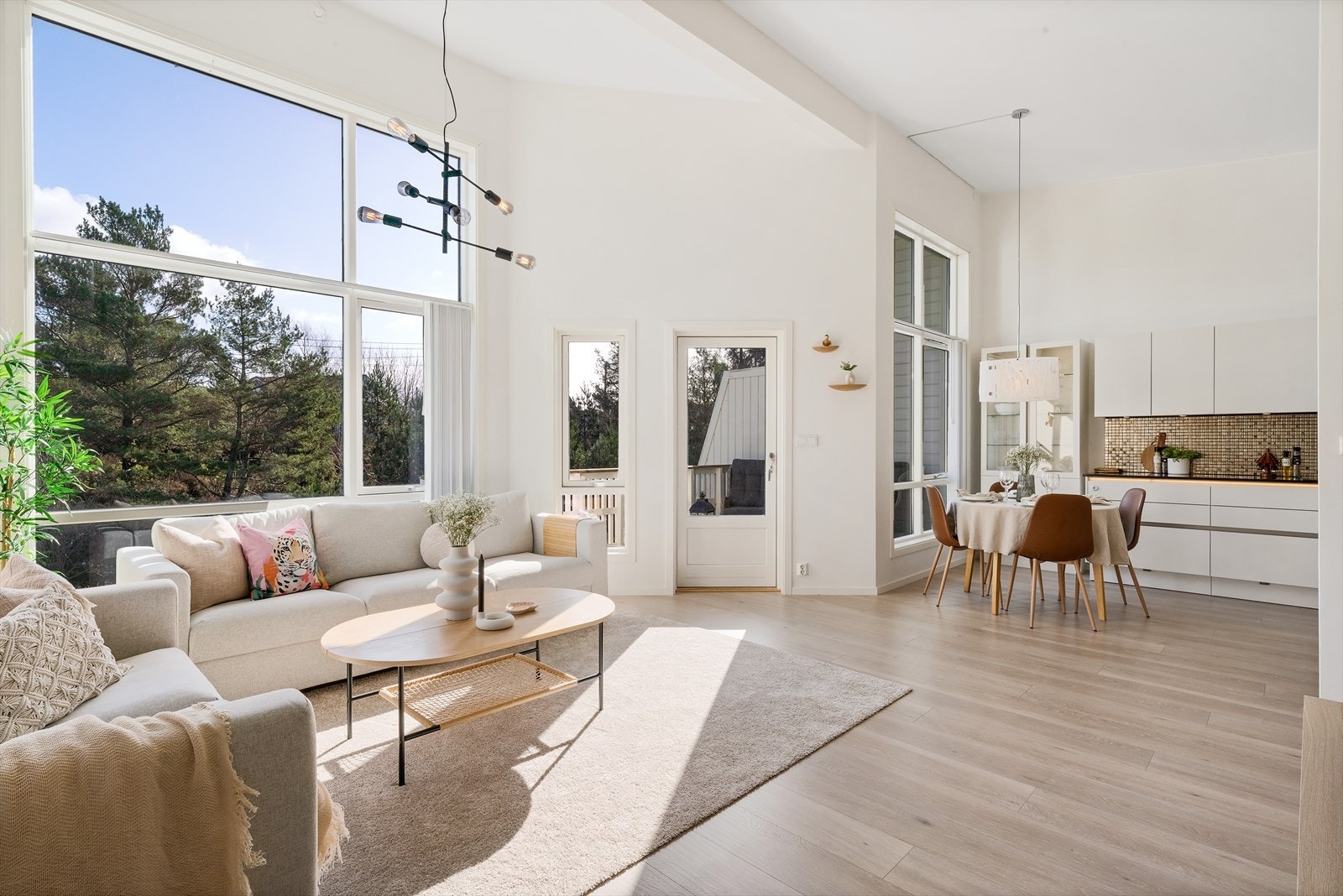 - Her kan du invitere venner og familie til hyggelige middager - Galleribilde