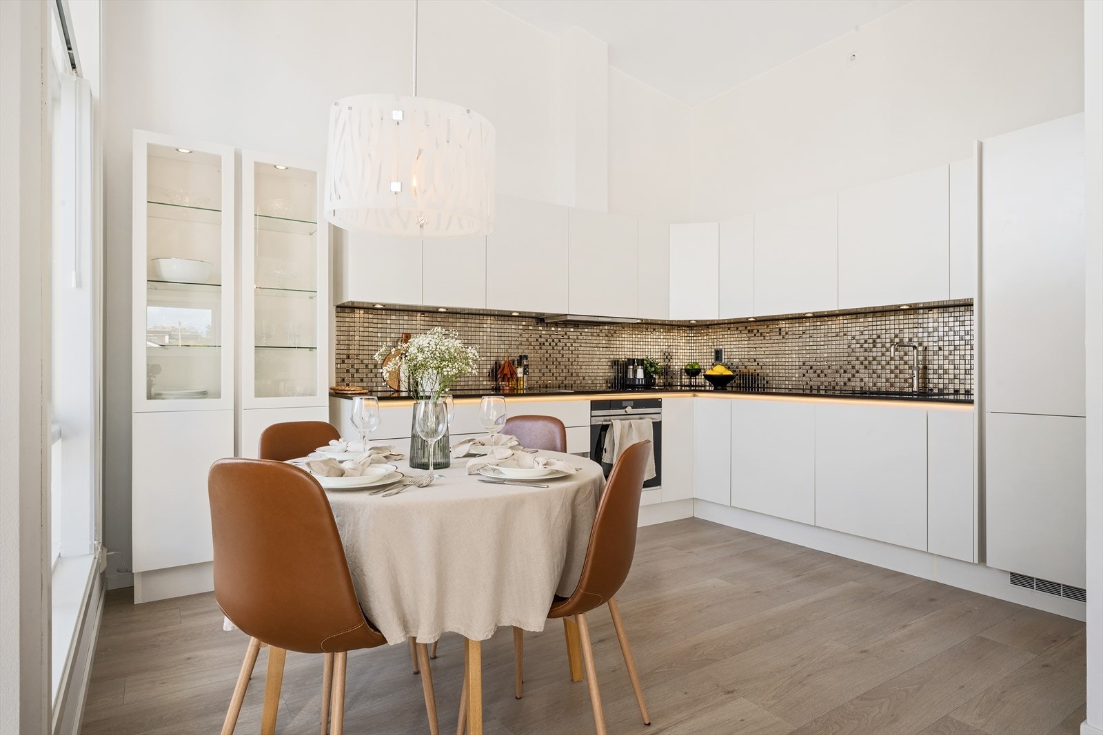 - Smakfullt kjøkken fra kvalitetsleverandøren HTH (2016) - Galleribilde