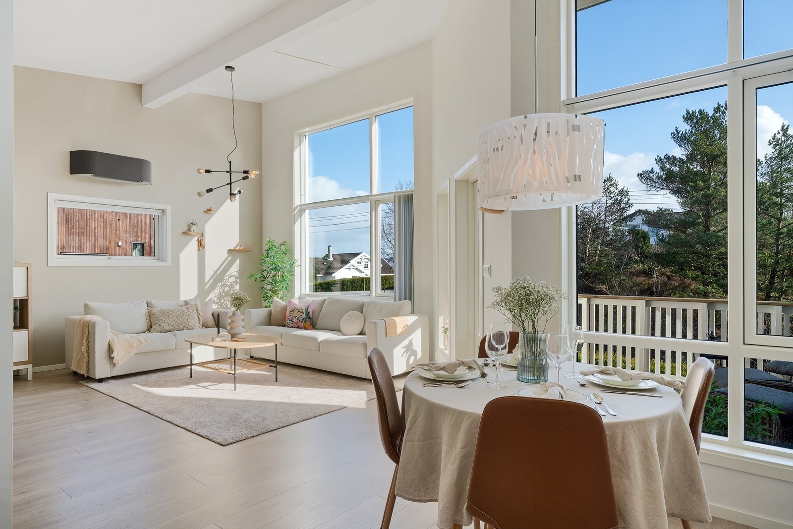 - Velkommen til Nygårdsvegen 146D! En familievennlig bolig over to plan. Foto: Jarle Kysnes - Galleribilde