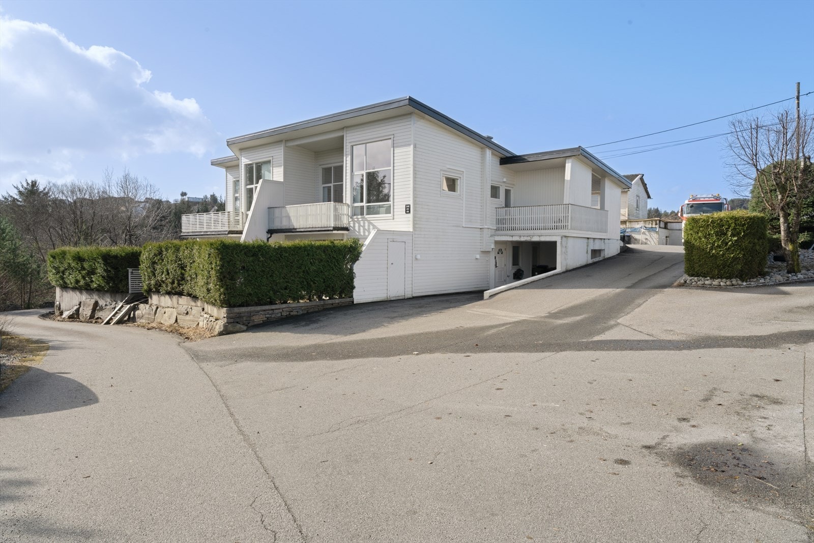 - Nygårdshøgden er en kjempefin gate, som føles litt tilbaketrukket men likevel veldig sentralt, med kort vei til Straume og Bergen sentrum - Galleribilde