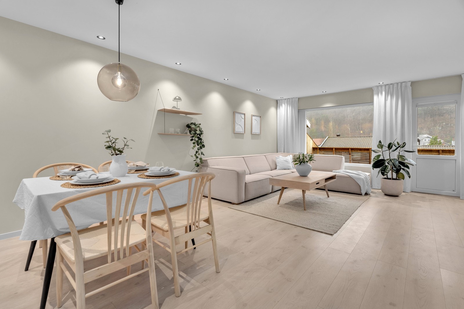 Sosial, stilren stue Galleribilde