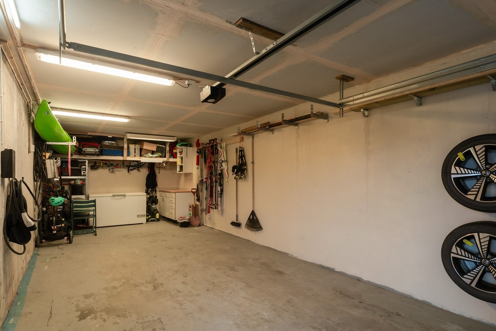 Integrert garasje i sokkeletasjen på 31,5 m². Galleribilde