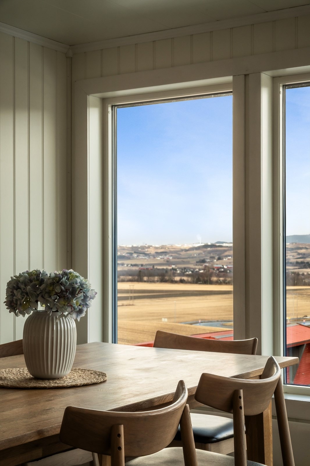 Her kan du nyte middagen med fantastisk utsikt! Galleribilde