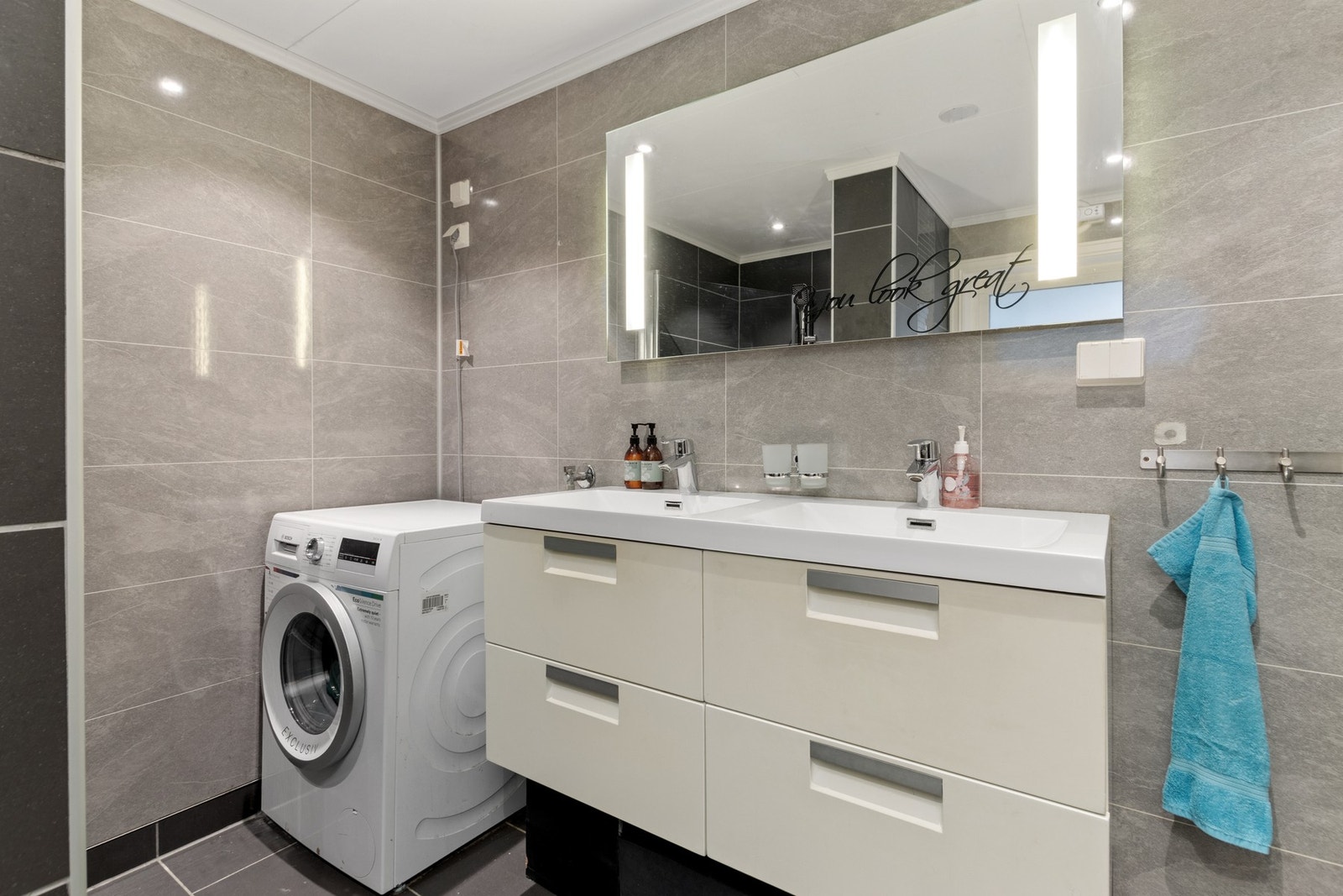 Bad/vaskerom. Galleribilde