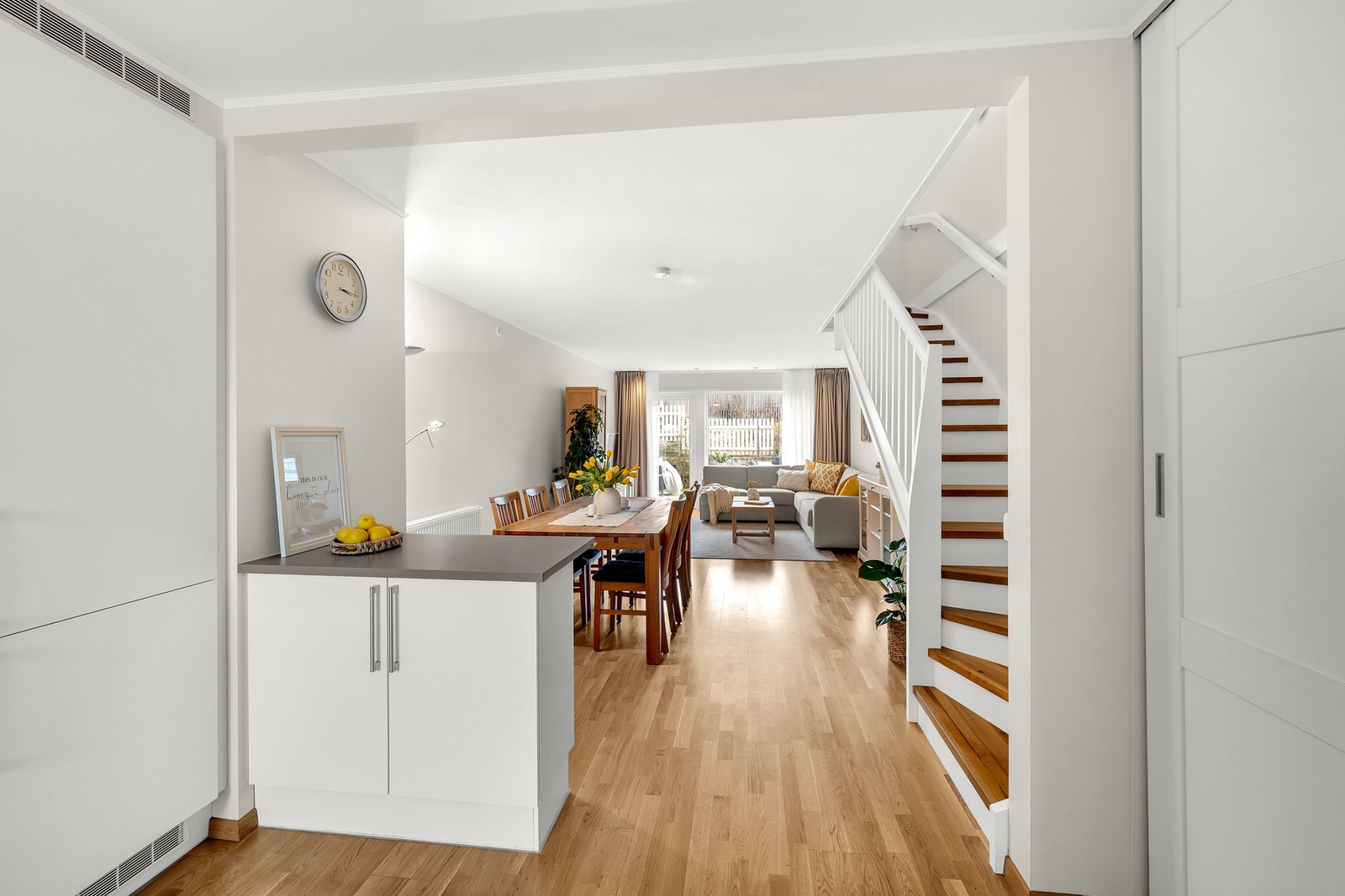 Her kan familie og venner samles, samtidig som det er god plass til både matlaging, spising og avslapning. Galleribilde