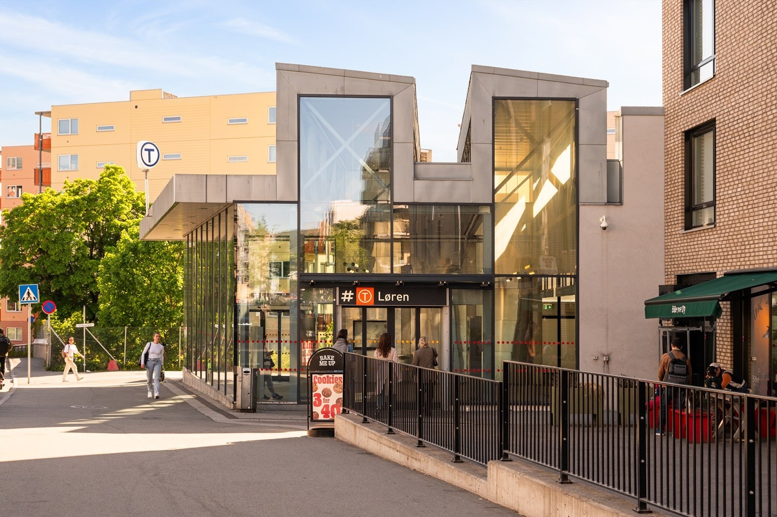 Gode kollektivmuligheter fra Løren T-bane. Galleribilde