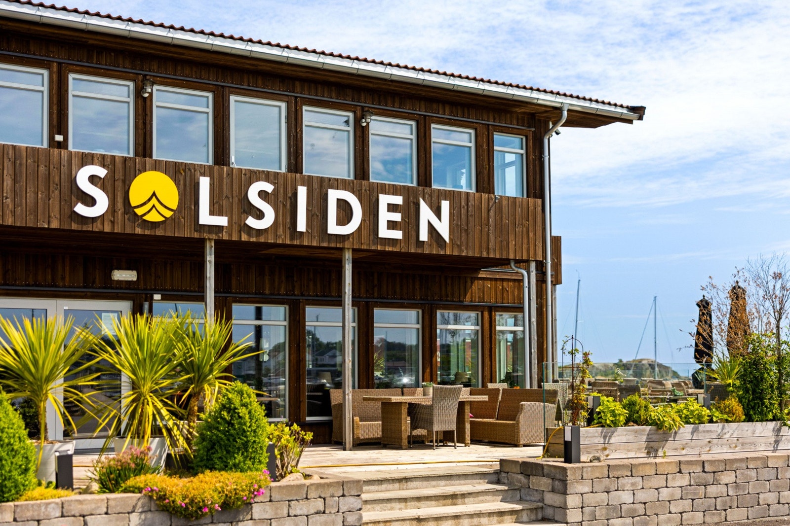 Solsiden restaurant ligger rett i nærheten. Galleribilde