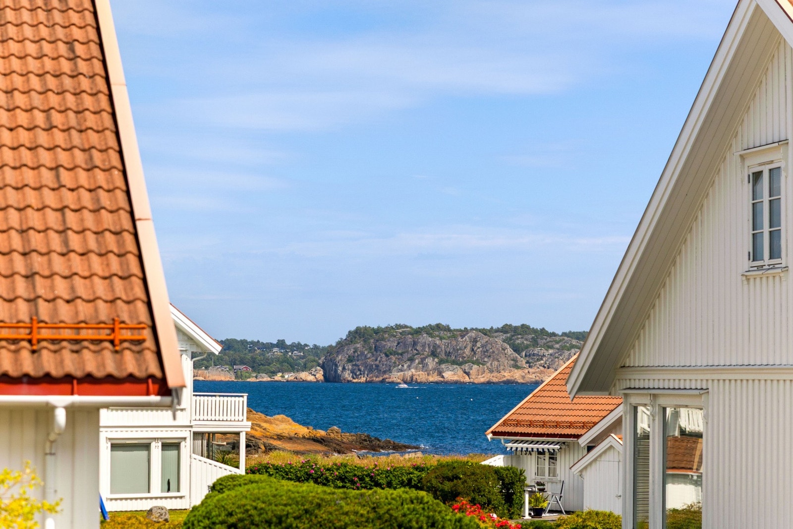 Utsikt fra inngangsparti. Galleribilde