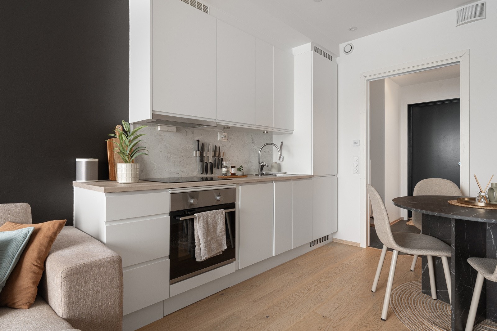 Plass til spisebord ved kjøkkenet Galleribilde