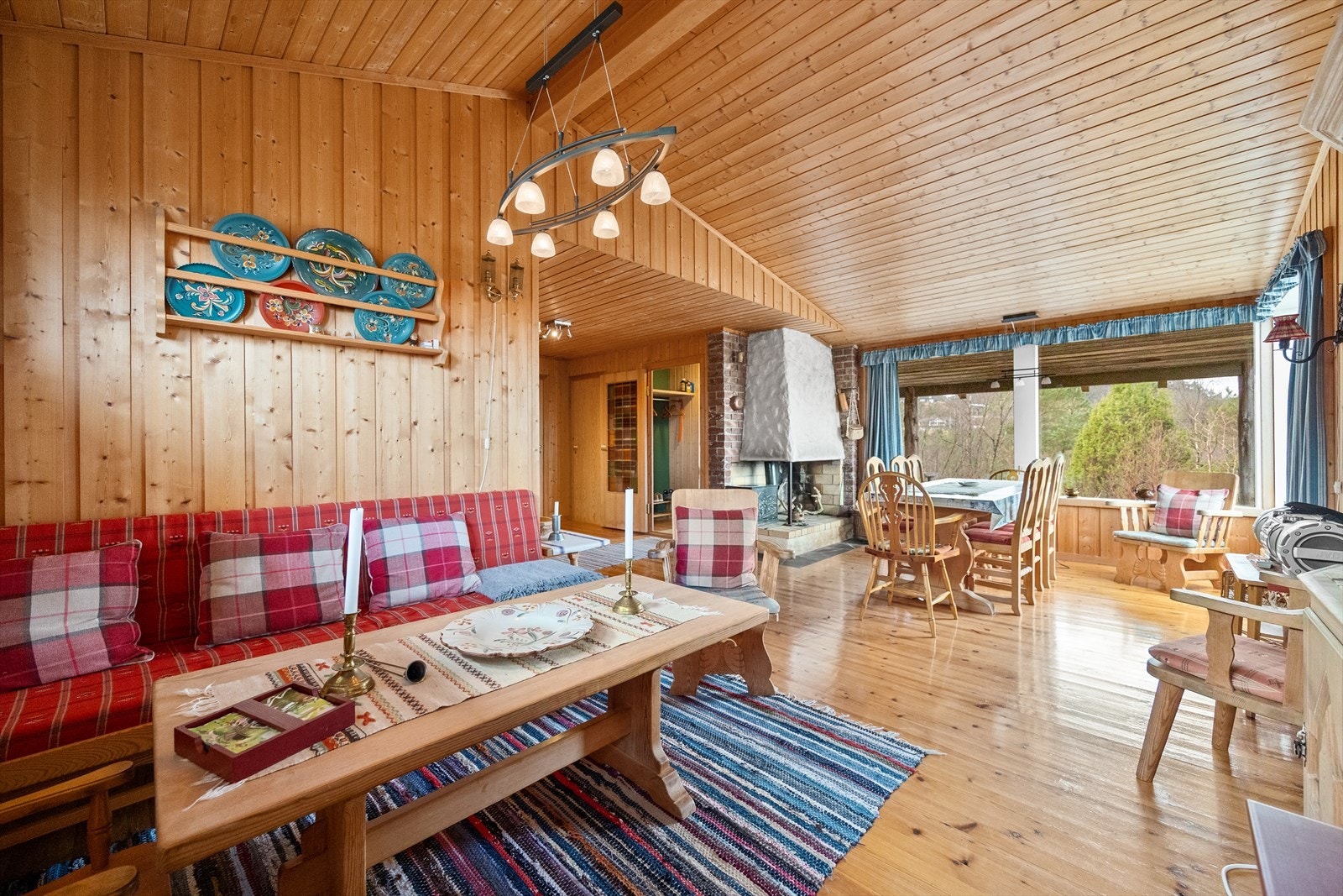 Stuen er målt til ca. 31,90 m². Galleribilde