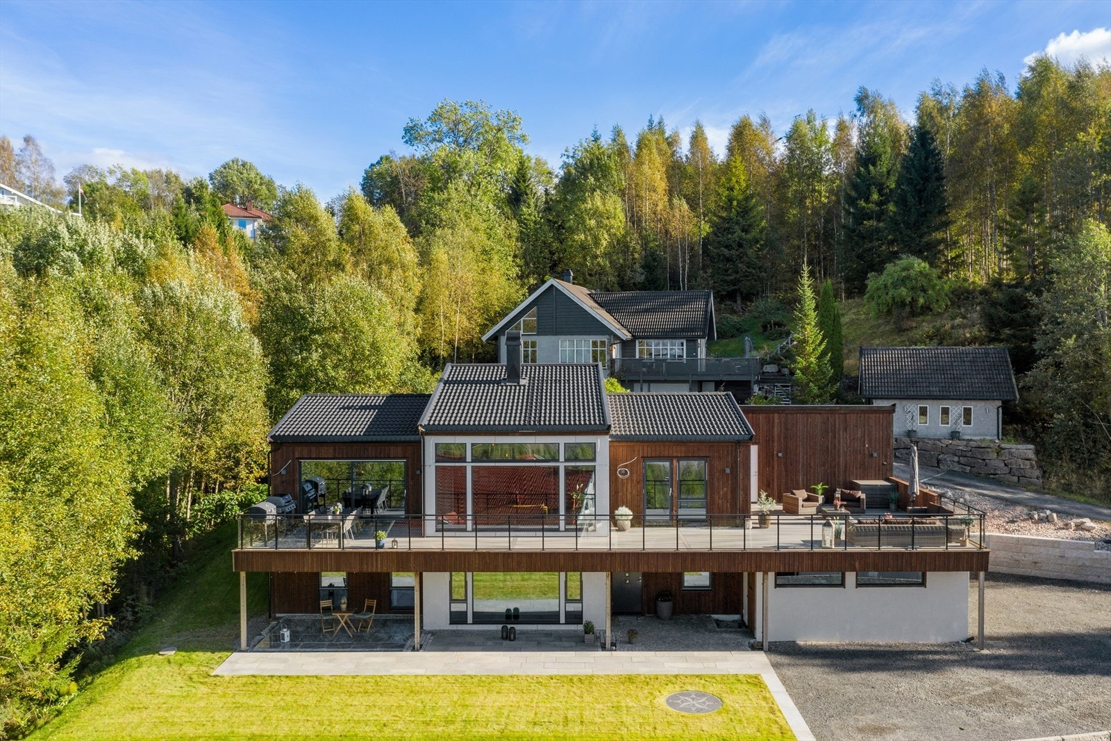 Rålekker, nyoppført funkis - Konvallstien 12! Galleribilde