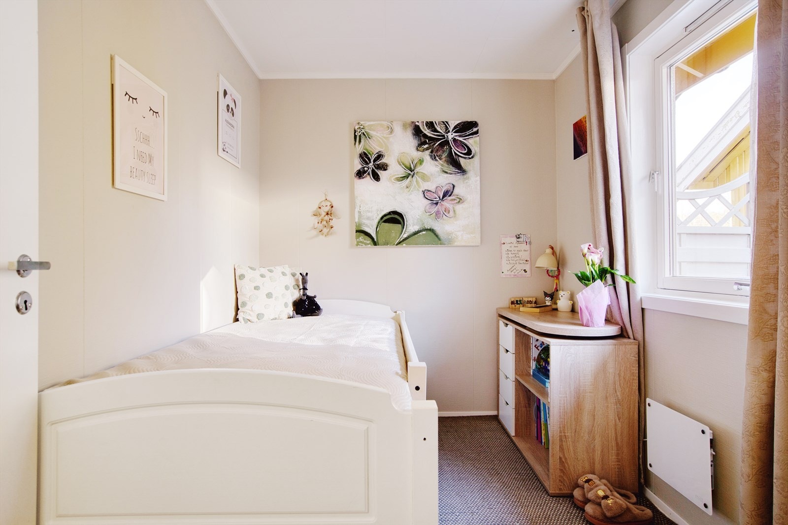 Soverom 2 egner seg godt som barnerom, gjesterom eller hjemmekontor. Galleribilde