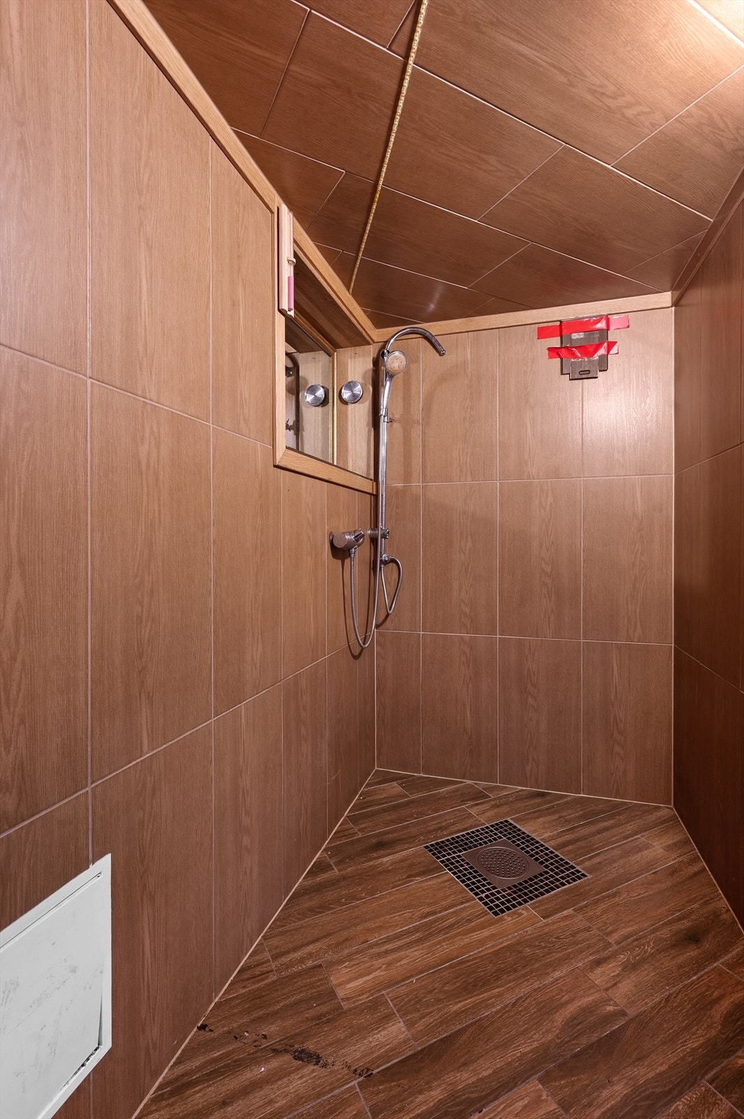 Dusjrom i kjeller Galleribilde