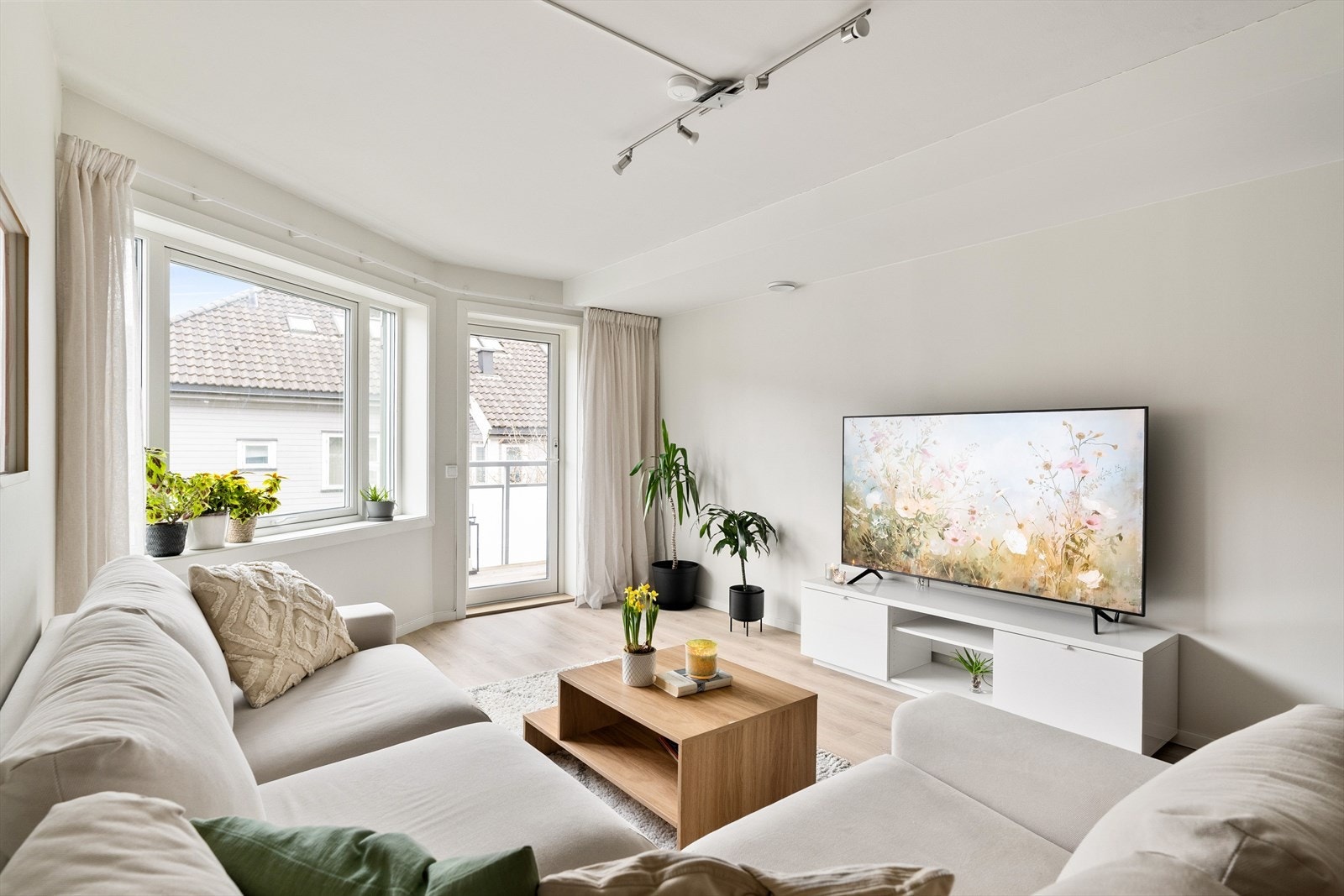 Proaktiv Eiendomsmegling ved Marcus Solberg Røed har gleden av å presentere en innbydende og romslig 2-roms leilighet. Galleribilde