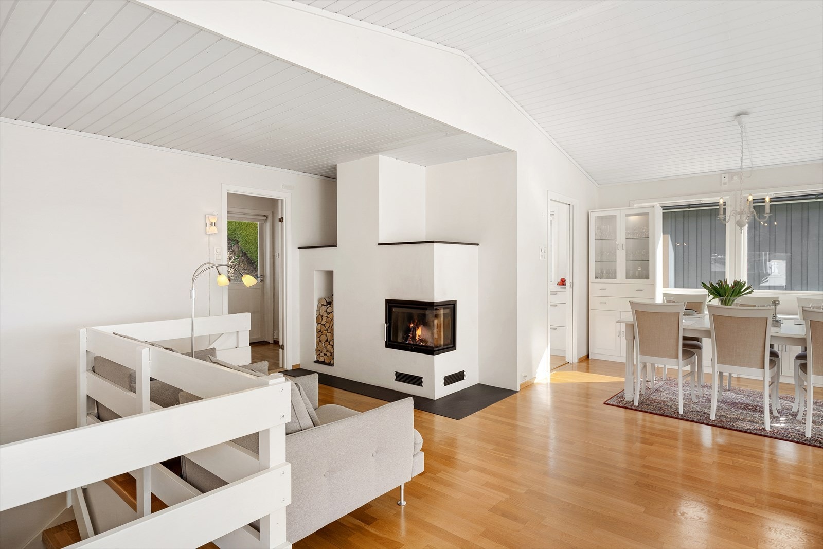 Flott stedsbygd peis. Galleribilde