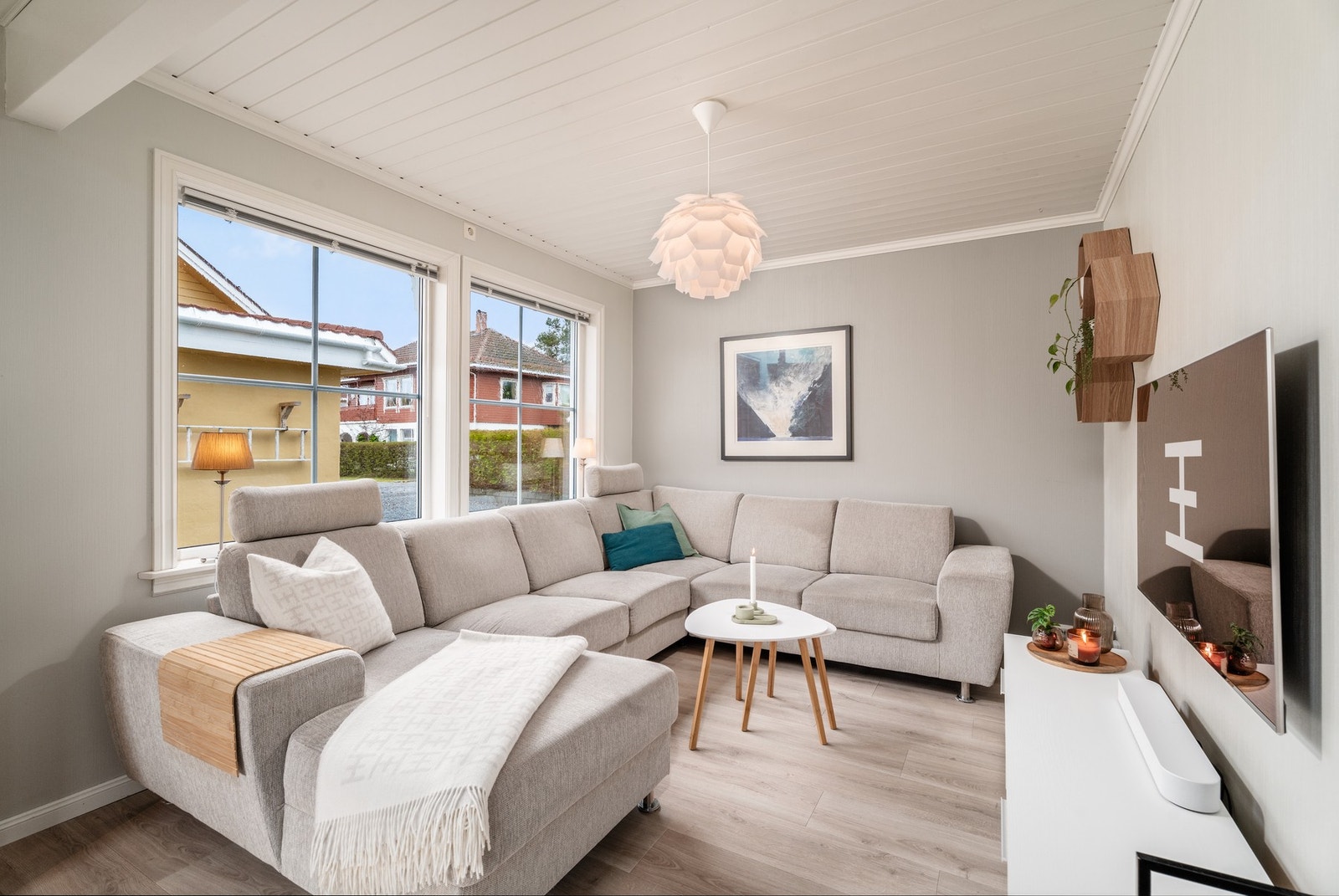Viste du at "ønsket overtakelse" i ditt bud kan være avgjørende for selger ? Spør oss om premium rådgivning. Galleribilde