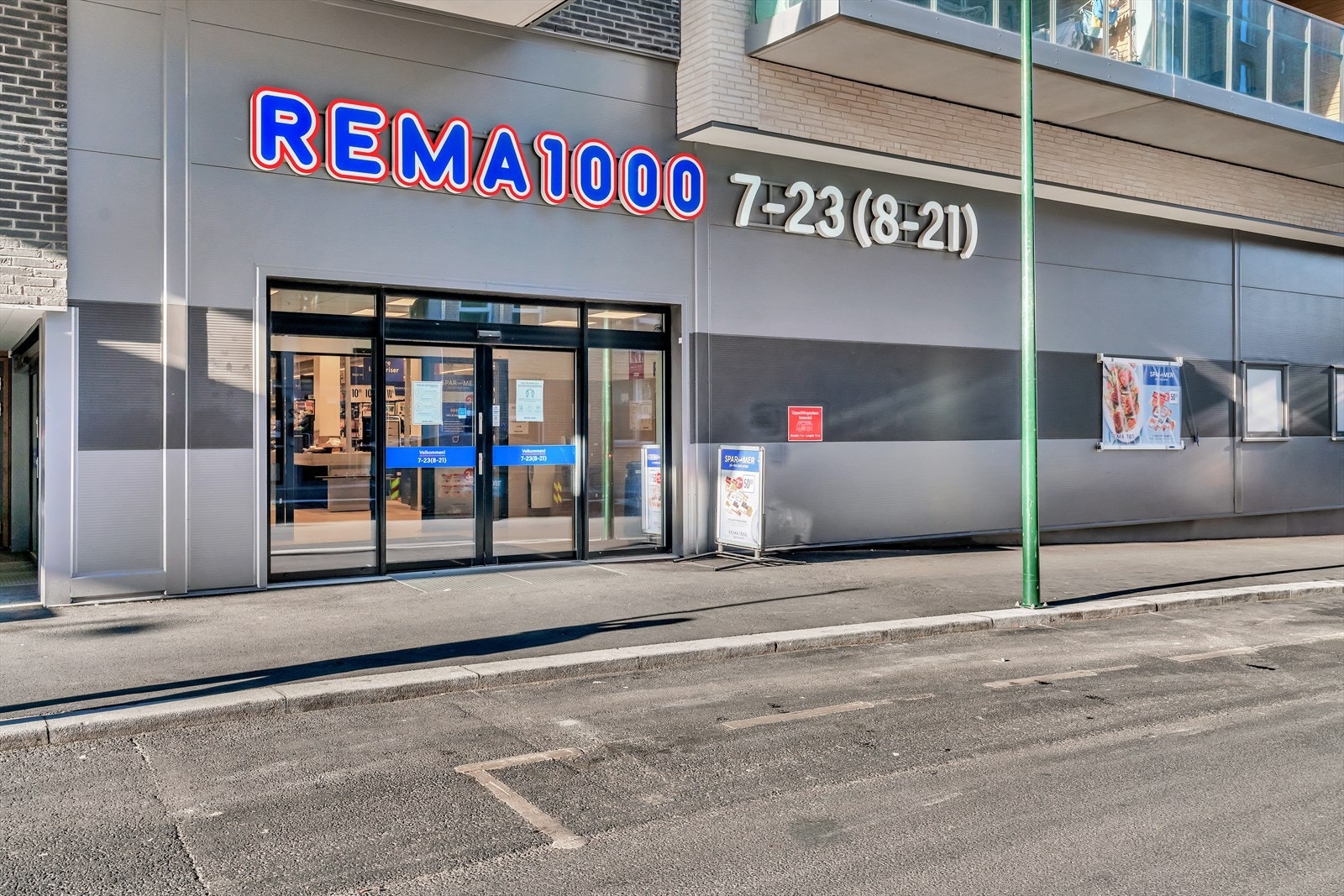 Dagligvarehandelen kan enkelt gjøres på Rema 1000. Galleribilde