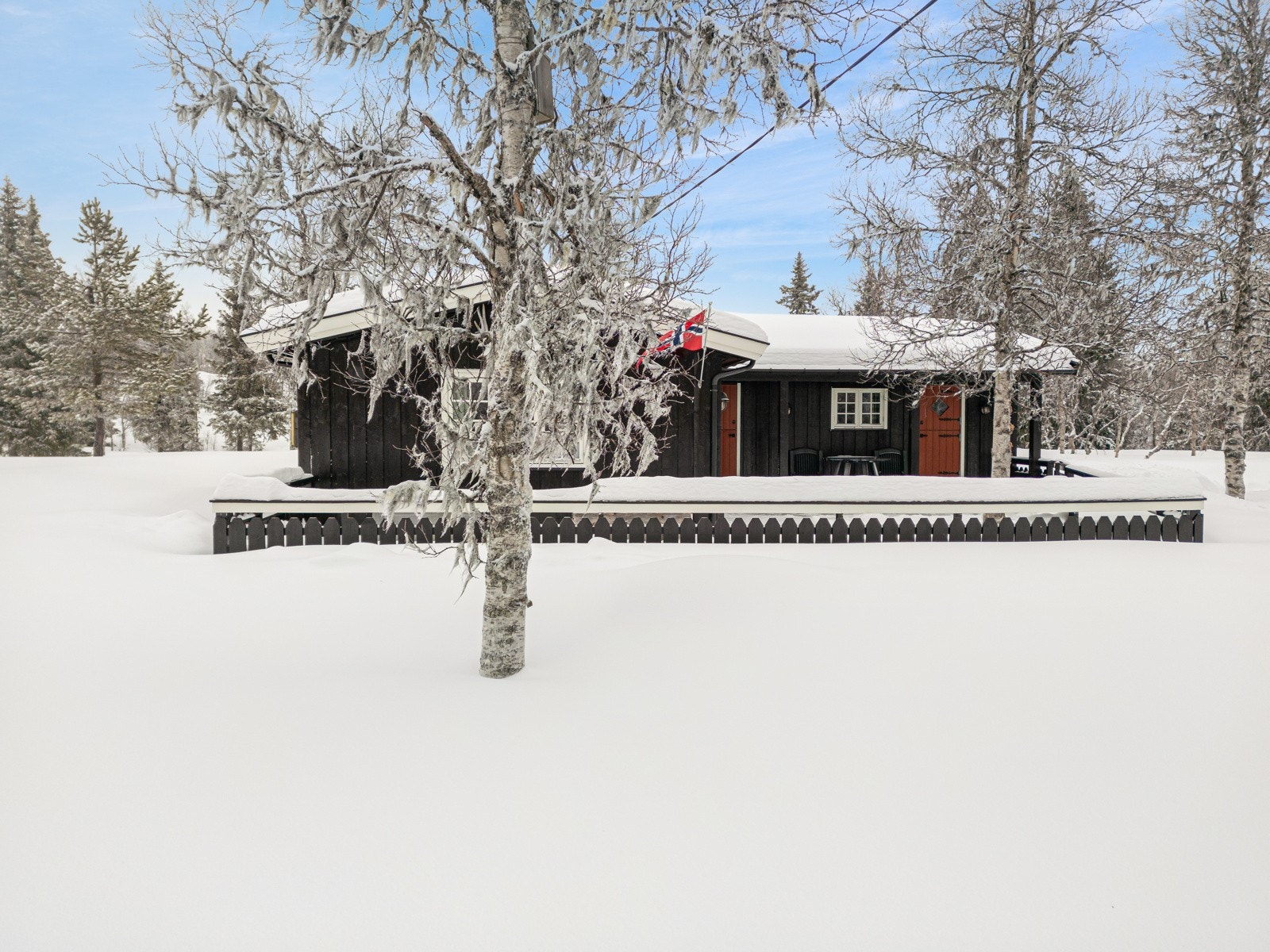 Området byr på fine turmuligheter både sommer og vinter Galleribilde