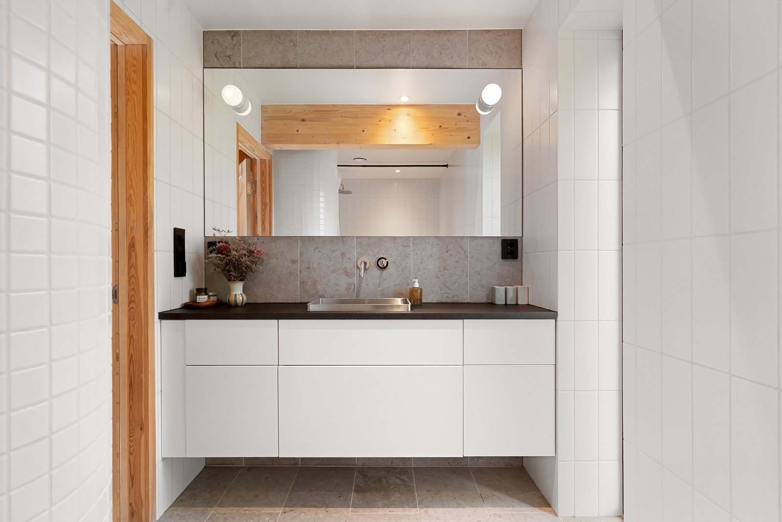 Mekanisk avtrekk fra bad, tilknyttet balansert ventilasjonsanlegg Galleribilde