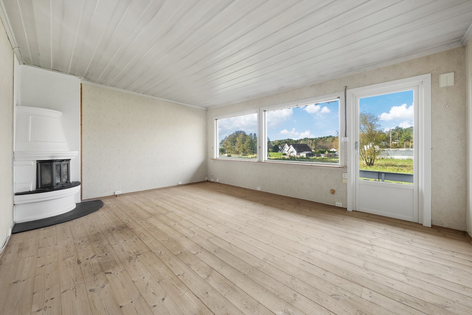 Store vinduesflater uten innsyn Galleribilde