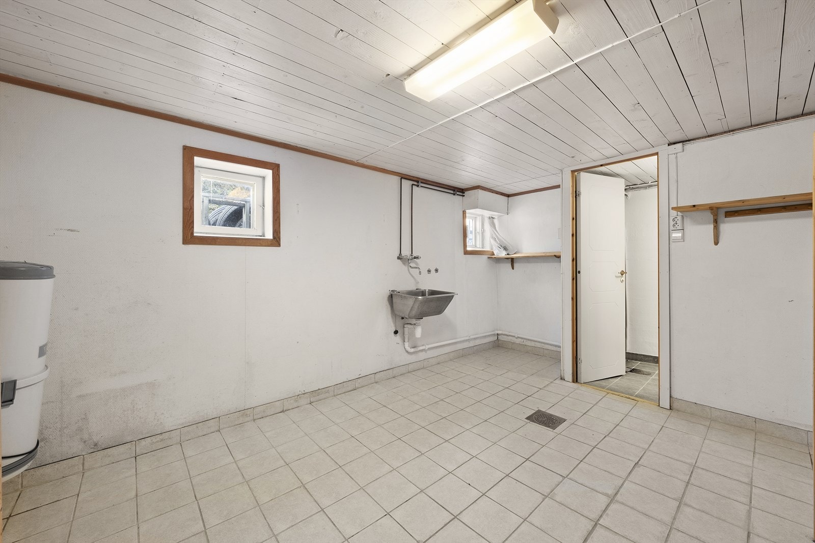 Vaskerom og toalettrom benyttet av hoveddel Galleribilde