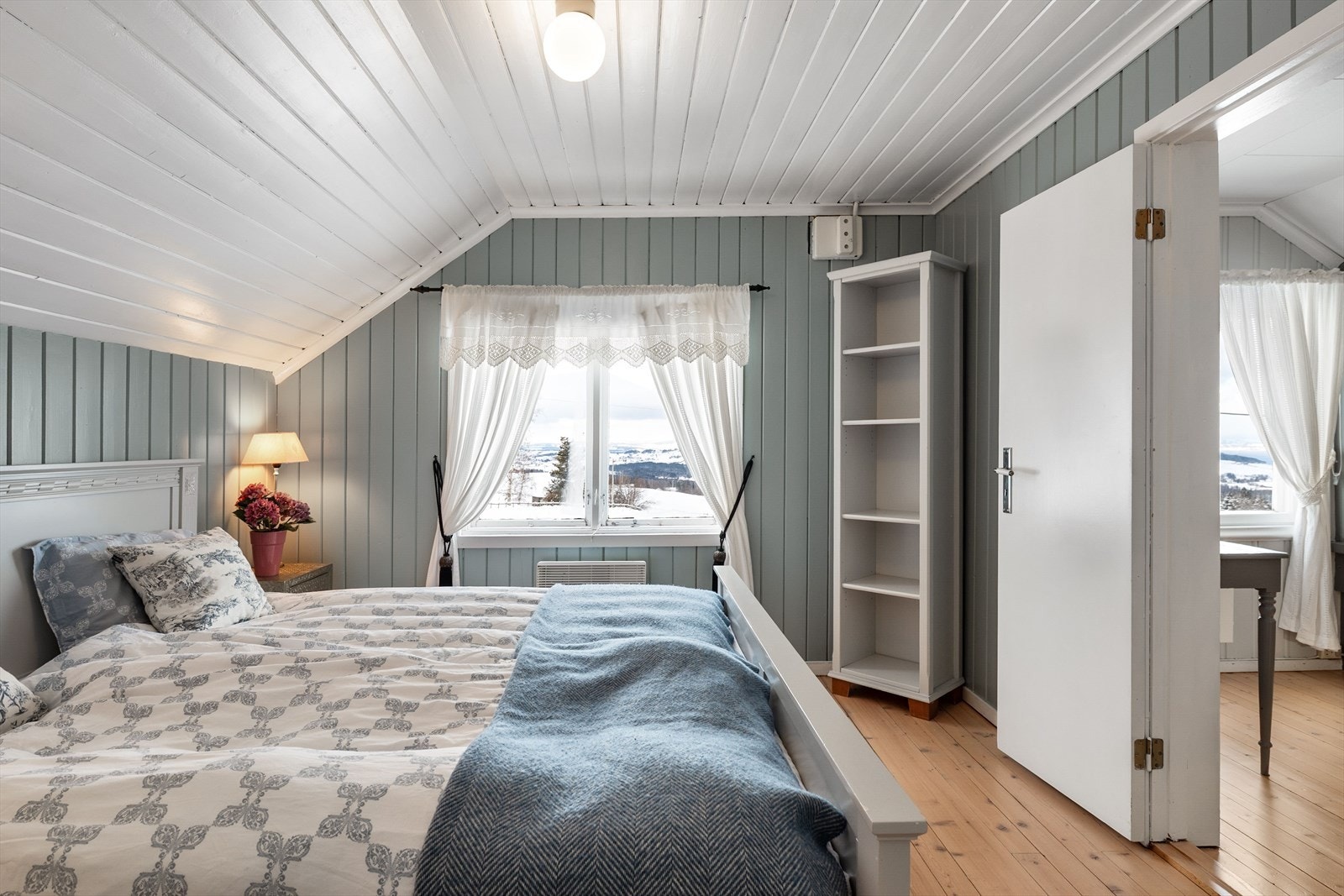 Soverom i 2.etasje, romslig- Galleribilde
