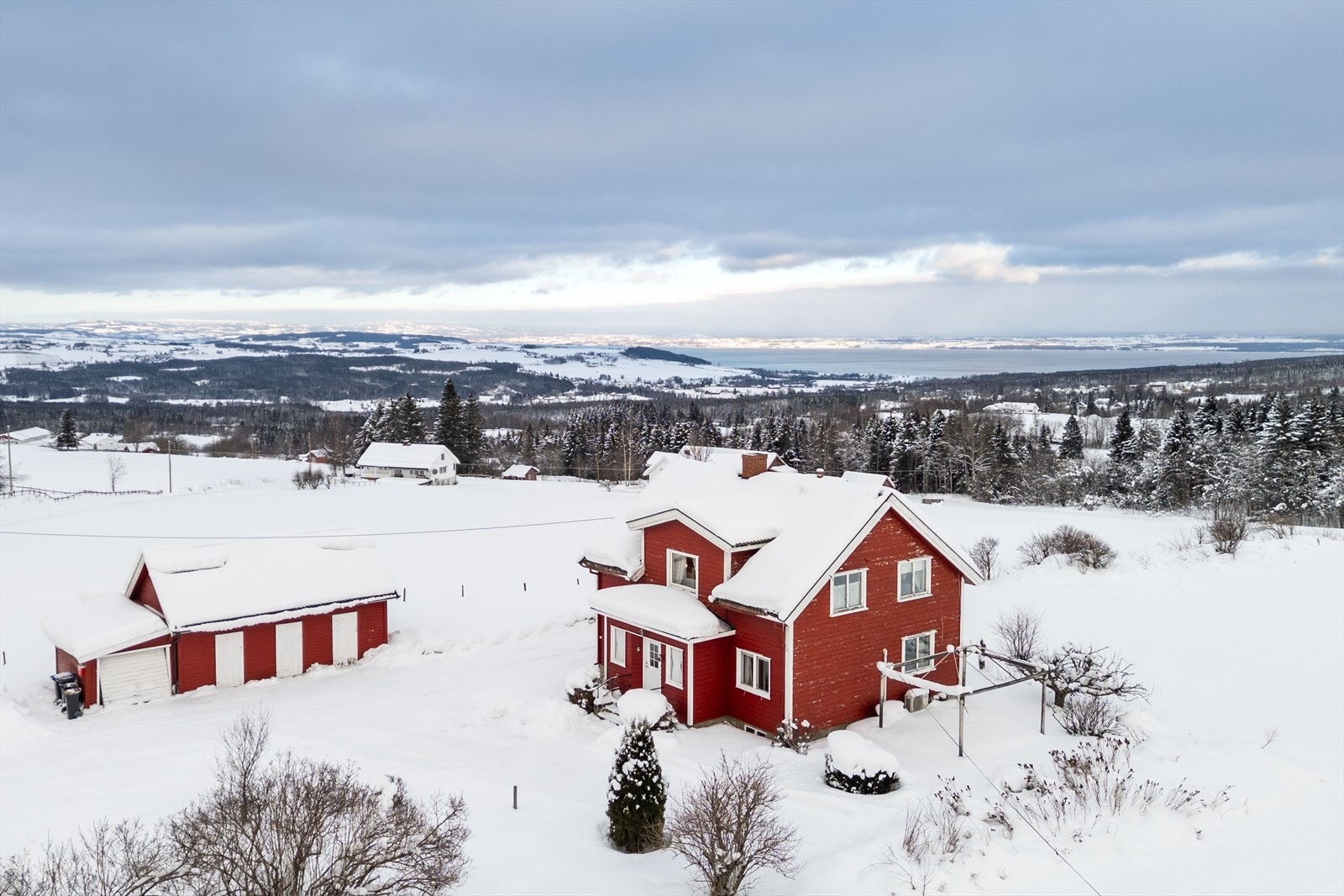 Nordvik Eiendomsmegling v/ Vegard Dotseth presenterer Nygardsæterinna 97! Foto: Torben Olav Wirkestad Galleribilde