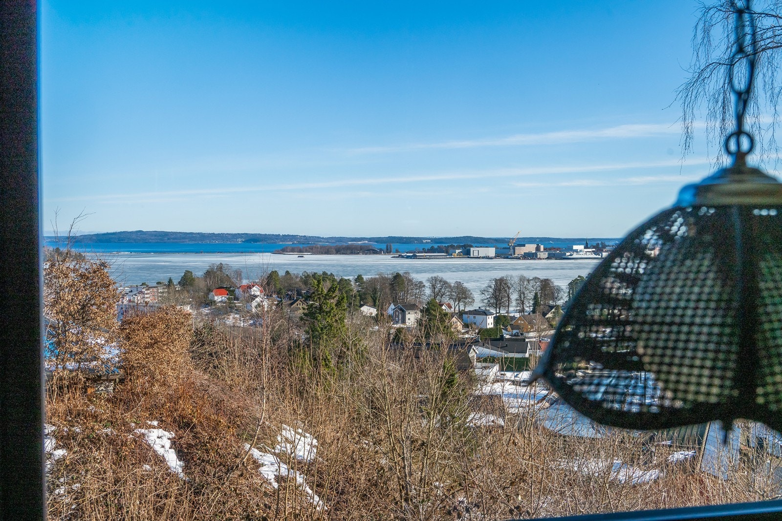Nyt utsikten fra kjøkken. Galleribilde