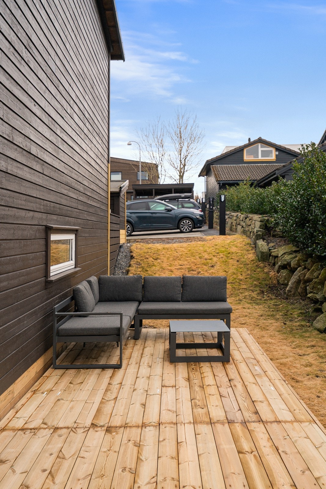 Med gjennomtenkt utemøblering skapes soner for både avslapning og sosiale stunder Galleribilde