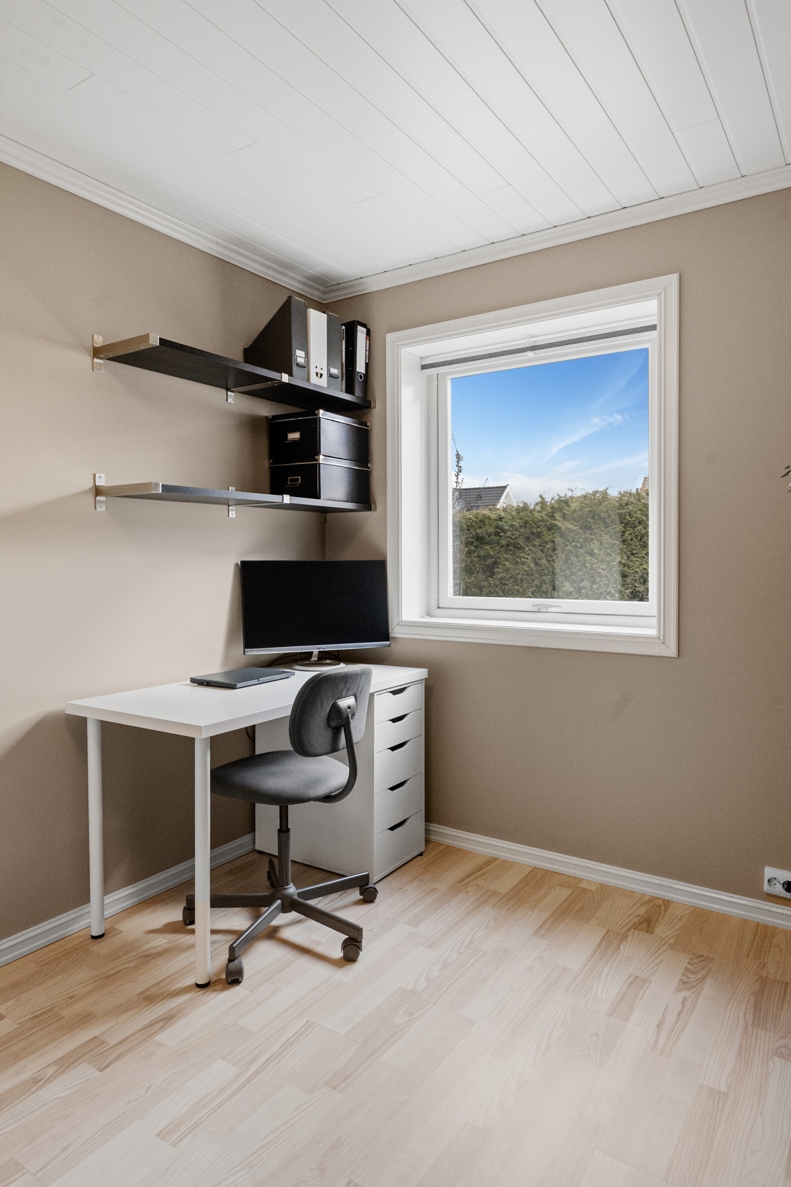 Soverom III benyttes i dag som kontor Galleribilde