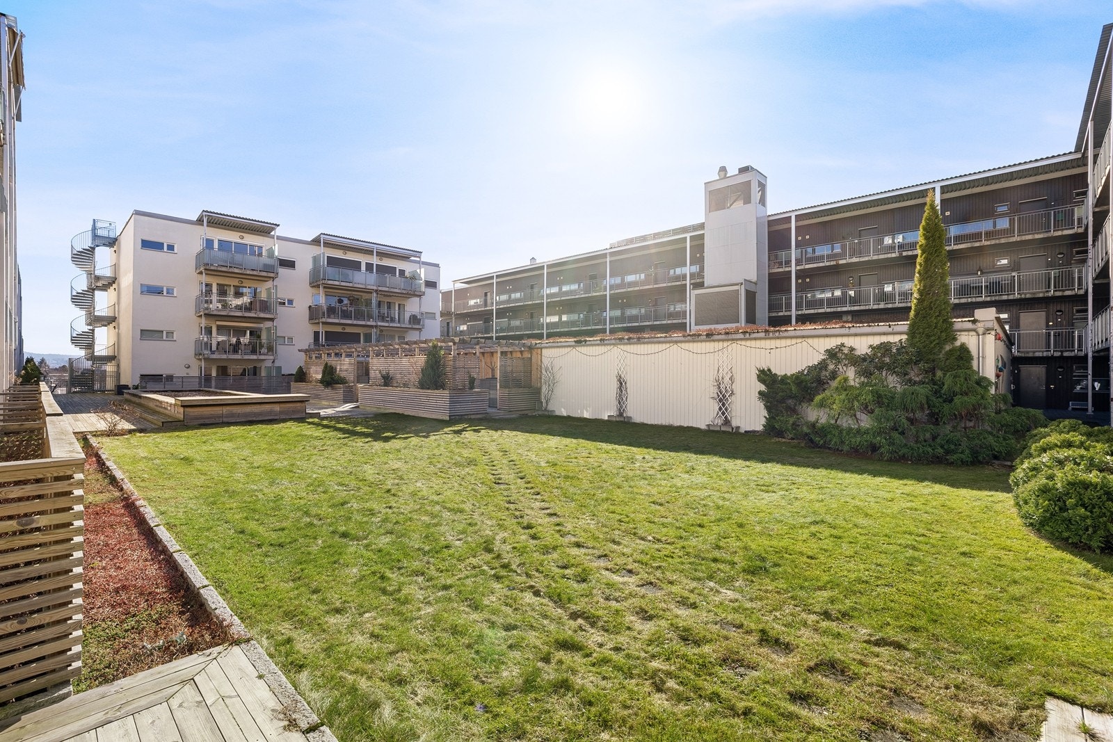 Paletten Borettslag har et hyggelig, felles grøntområde for beboerne. Galleribilde