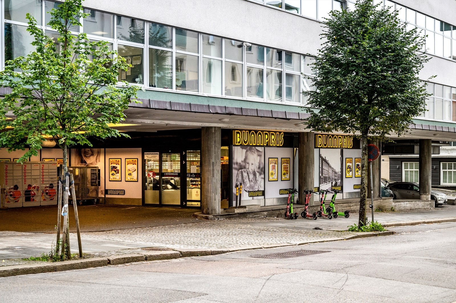 - Det er kun seks minutters gange til Bunnpris Nygårdsgaten som også holder søndagsåpent - Galleribilde