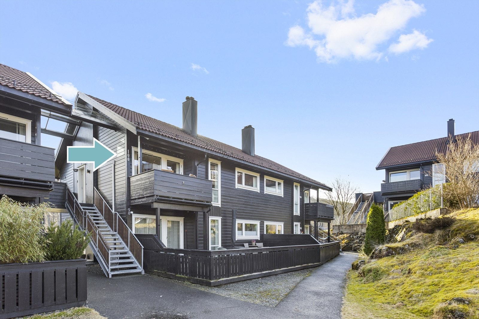 DNB Eiendom ved Kamilla Rein ønsker velkommen til Råtun 100, en svært tiltalende 3-roms eierleilighet fra 2003. Galleribilde