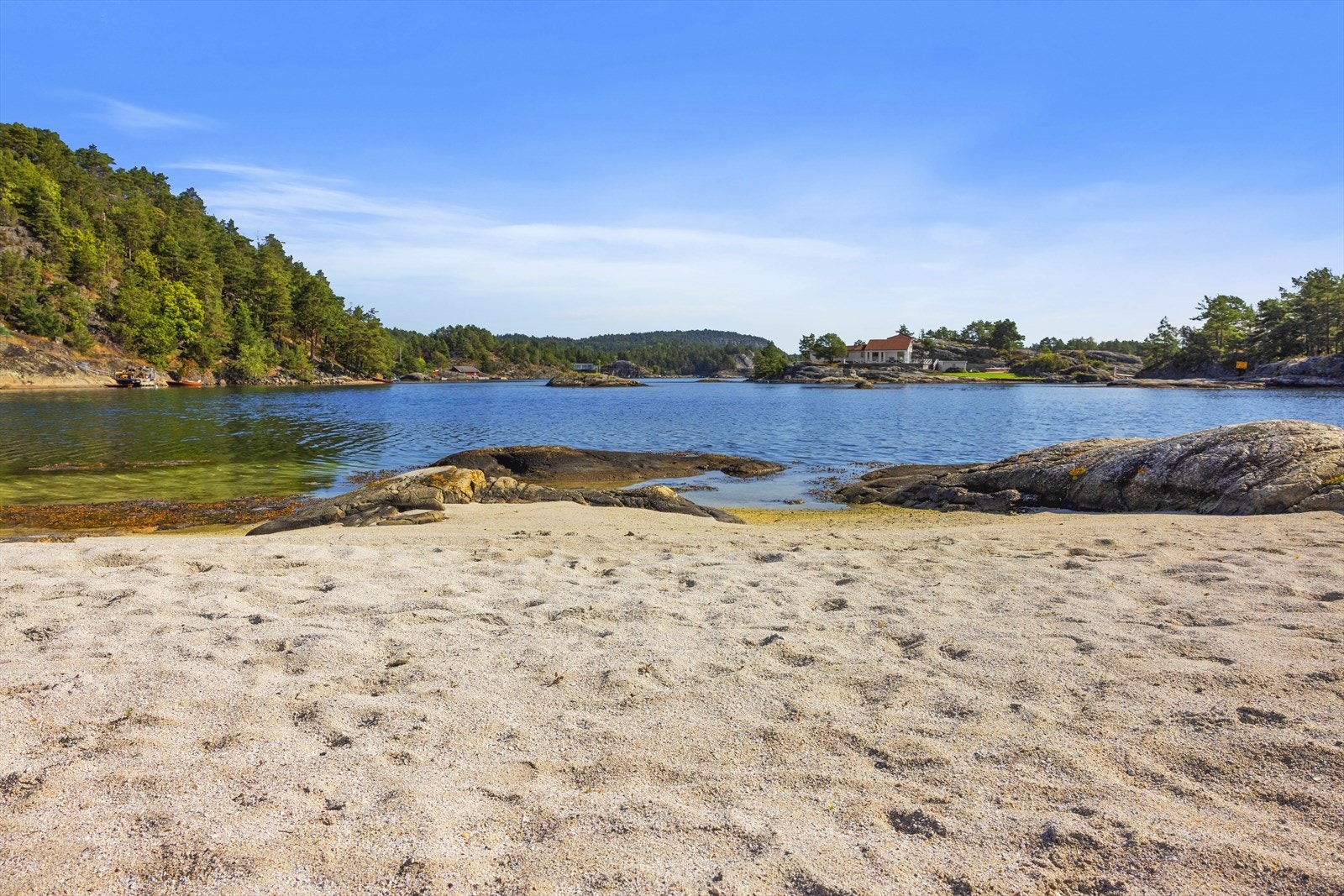 Sandstranda er familievennlig. Galleribilde