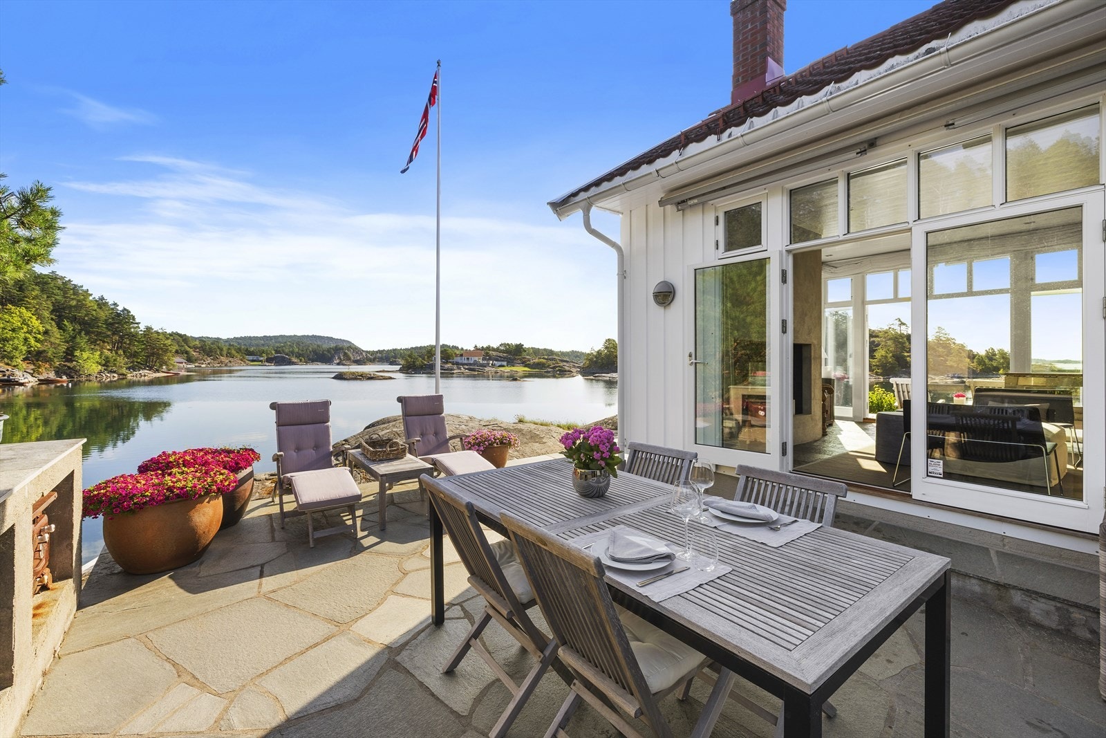 Koselige sitte/spiseplasser. Galleribilde