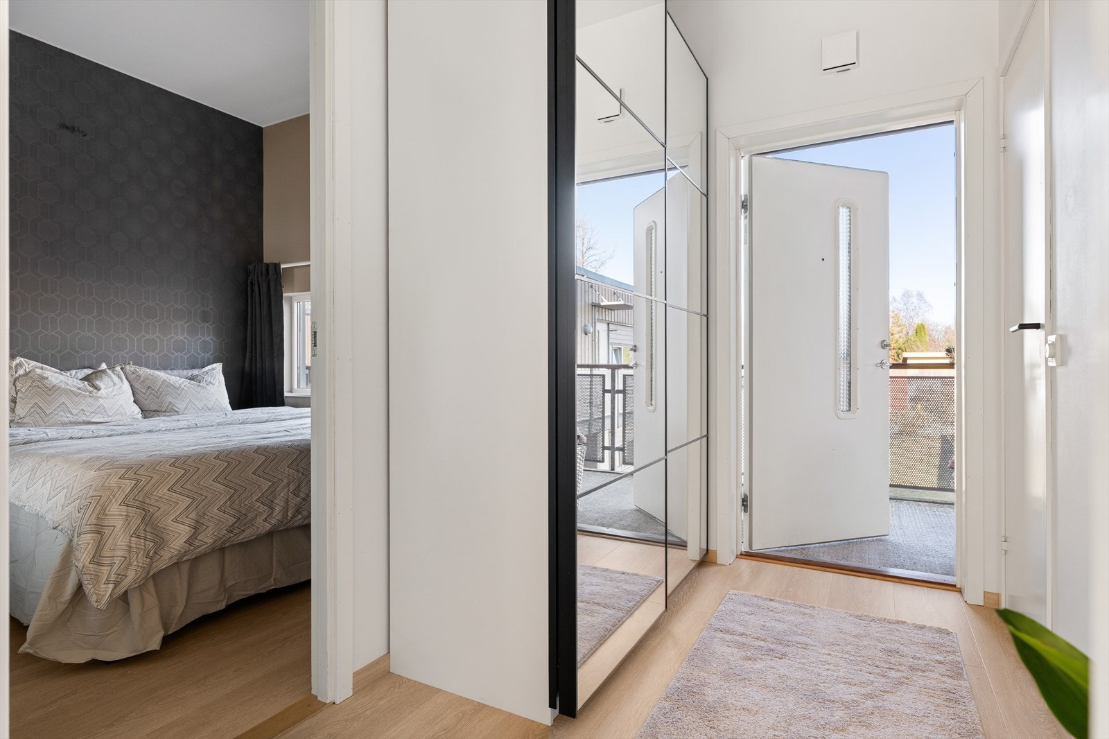 Fra gangen har kommer man til det største soverommet. Galleribilde