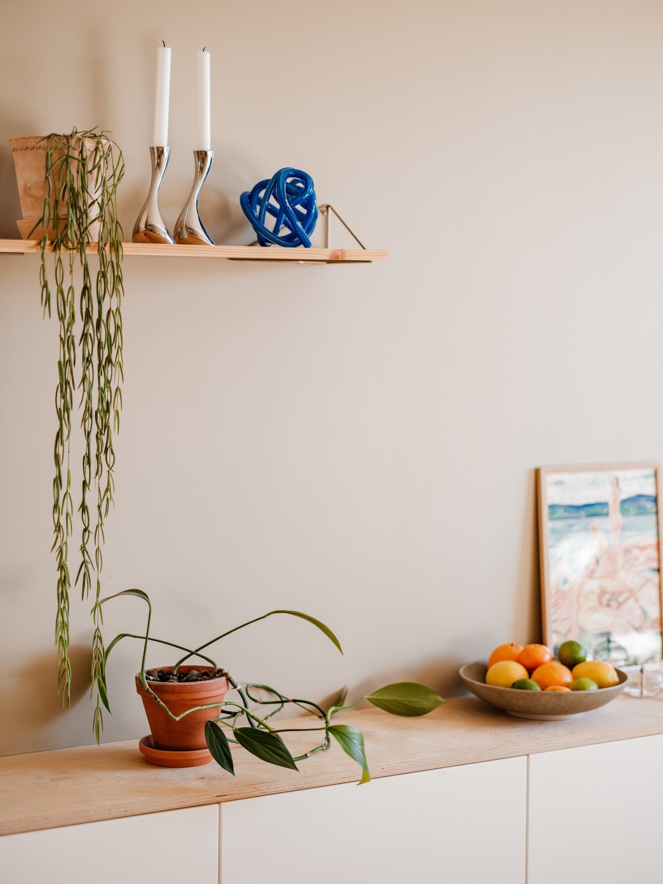 Boligen har flere arkitekttegnede og spesialtilpassede løsninger Galleribilde