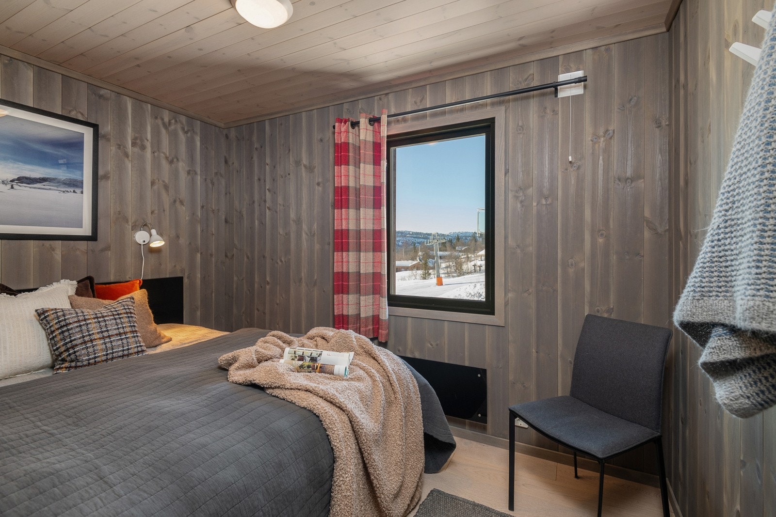 De andre soverommene er også av god størrelse med plass til senger og tilhørende møblement. Galleribilde