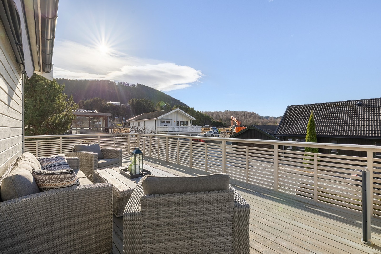 Her kan du nyte sene sommerkvelder. Galleribilde