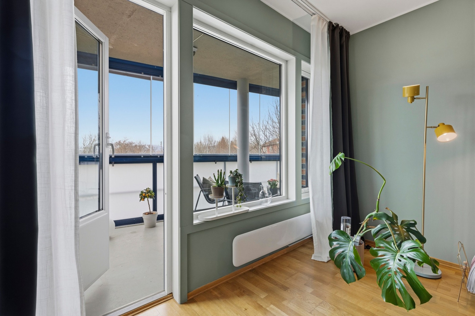 Rommet har utgang til en nordvestvendt balkong Galleribilde