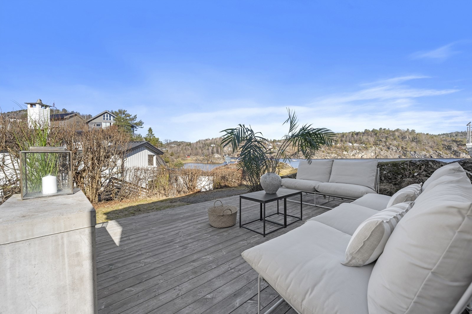 Flott sjøutsikt fra hele tomten Galleribilde