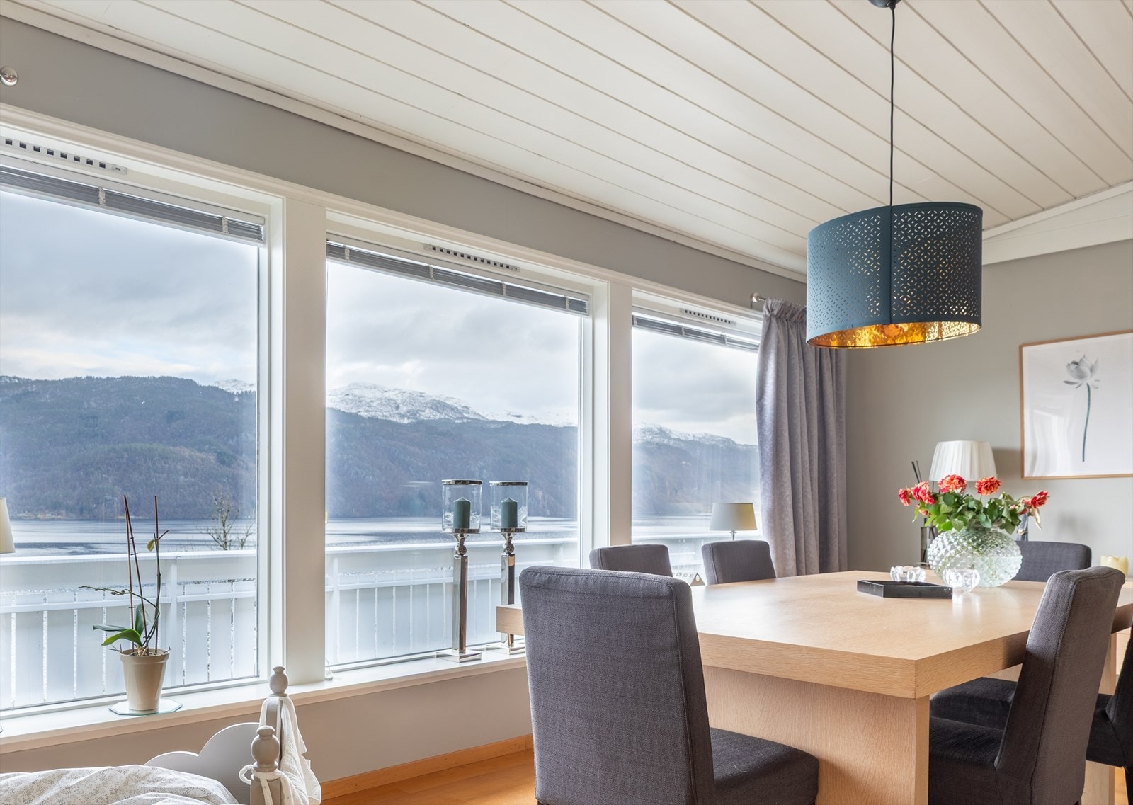 Store vindusflater med utsikt som må sees for riktig inntrykk! Galleribilde