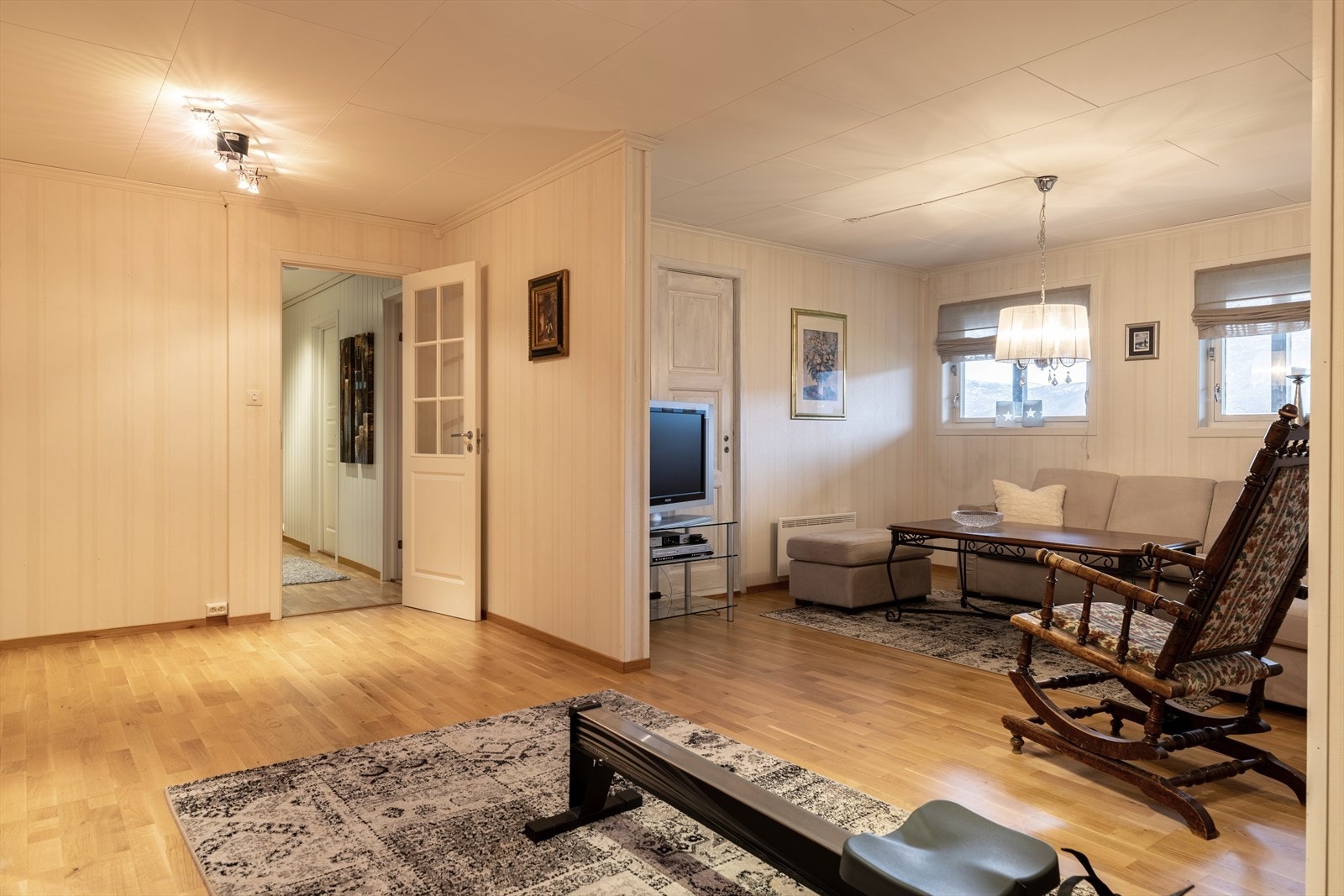 Stue underetasje Galleribilde