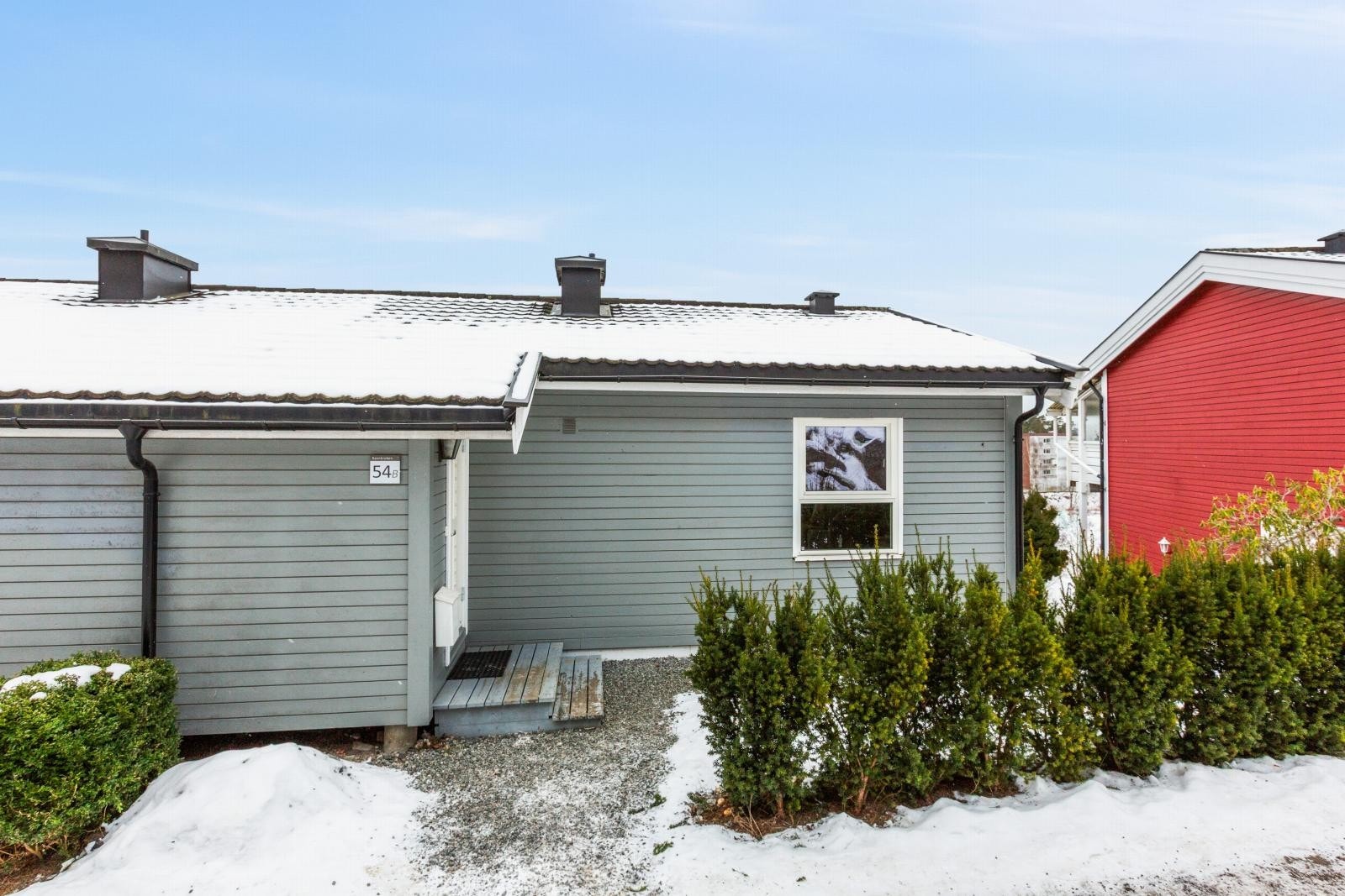 Et koslig inngangsparti nesten innerst i blindvei. Galleribilde